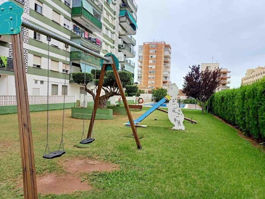Apartamento En Benicasim Con Piscina Leilighet Benicàssim Eksteriør bilde