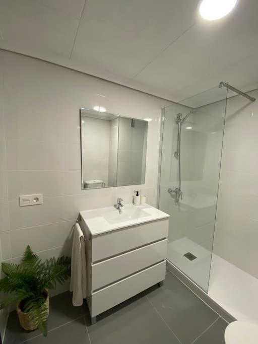 Apartamento En Benicasim Con Piscina Leilighet Benicàssim Eksteriør bilde