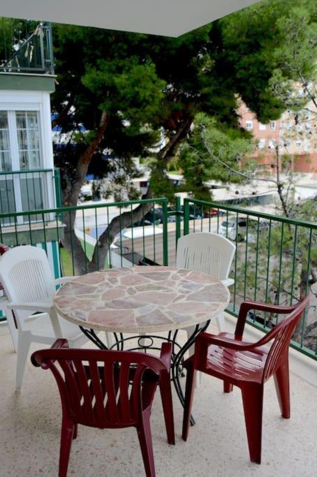 Apartamento En Benicasim Con Piscina Leilighet Benicàssim Eksteriør bilde
